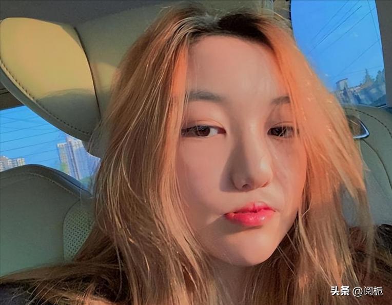 同是王菲的女儿，窦靖童和李嫣却活成了完全相反的样子-图3